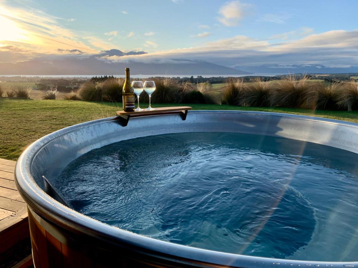 הוילה אגם טה אנאו Fiordland Eco-Retreat -- Panoramic Views -- Hot Tub מראה חיצוני תמונה