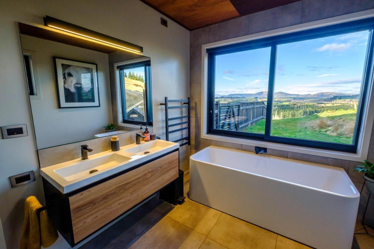 הוילה אגם טה אנאו Fiordland Eco-Retreat -- Panoramic Views -- Hot Tub מראה חיצוני תמונה